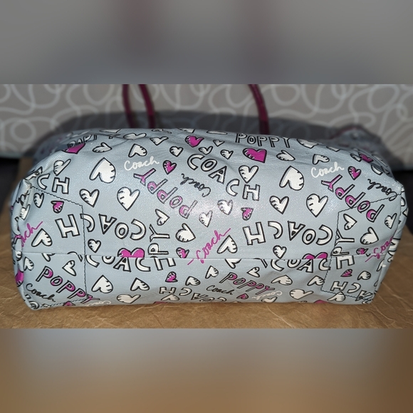 Coach Poppy Graffiti Heart Coated Canvas Tote EUC - Picture 5 of 15
